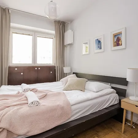 Shortstaypoland Krucza Warsaw Exterior photo
